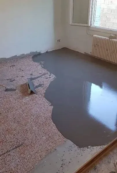 Applicateur de revêtement à Saze